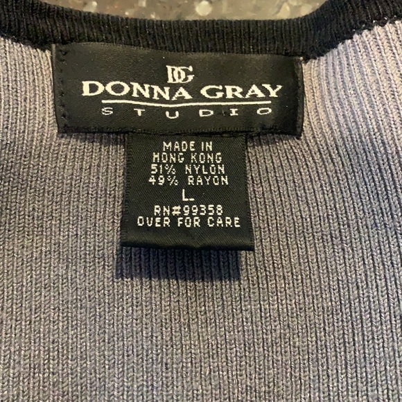 Donna Gray Studio gray and black cardigan. - Picture 2 of 2